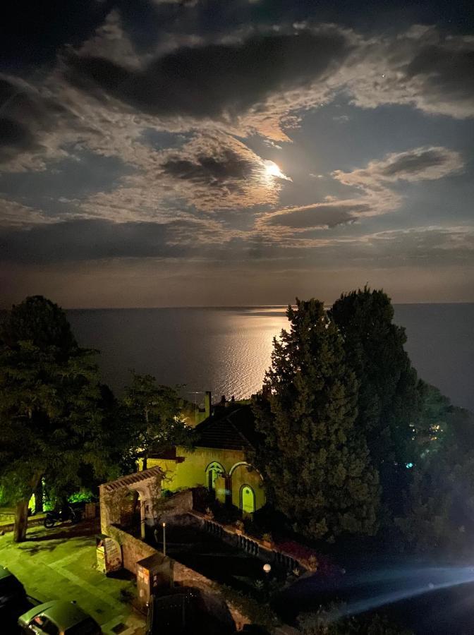 Chiaro Di Luna タオルミーナ エクステリア 写真